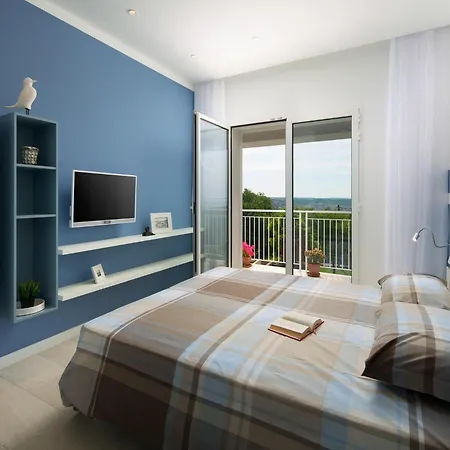 Exquisite In Stani Ovi With Swimming Pool Stanisovi