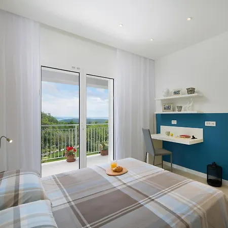 Exquisite In Stani Ovi With Swimming Pool Villa